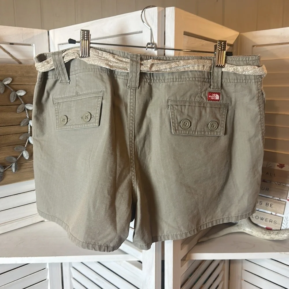 The North Face Waffle Shorts - Picture 5 of 7